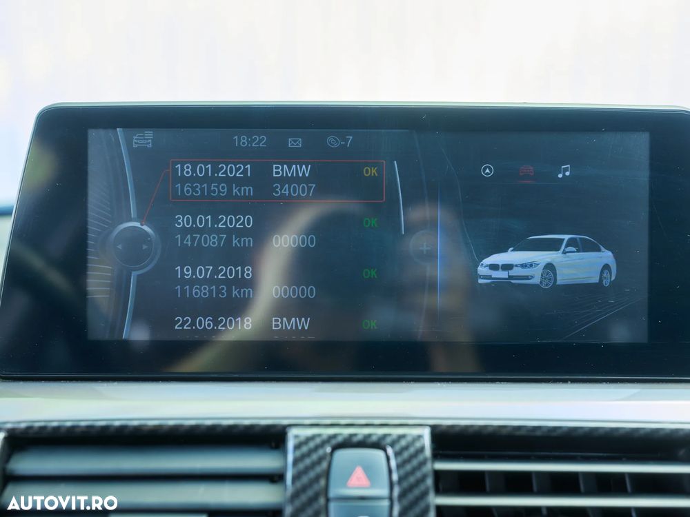 BMW Seria 3 318d Aut. Blue Performance Luxury Line - 22