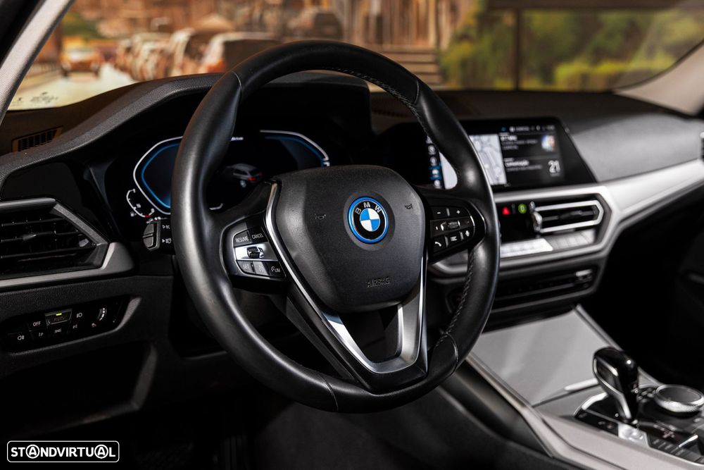 BMW 320 e Line Sport Auto - 12