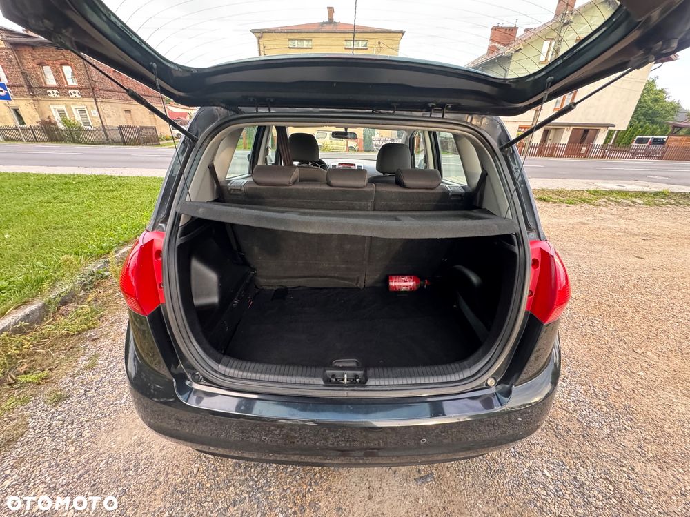 Kia Venga 1.4 CVVT Fifa World Cup Edition - 11
