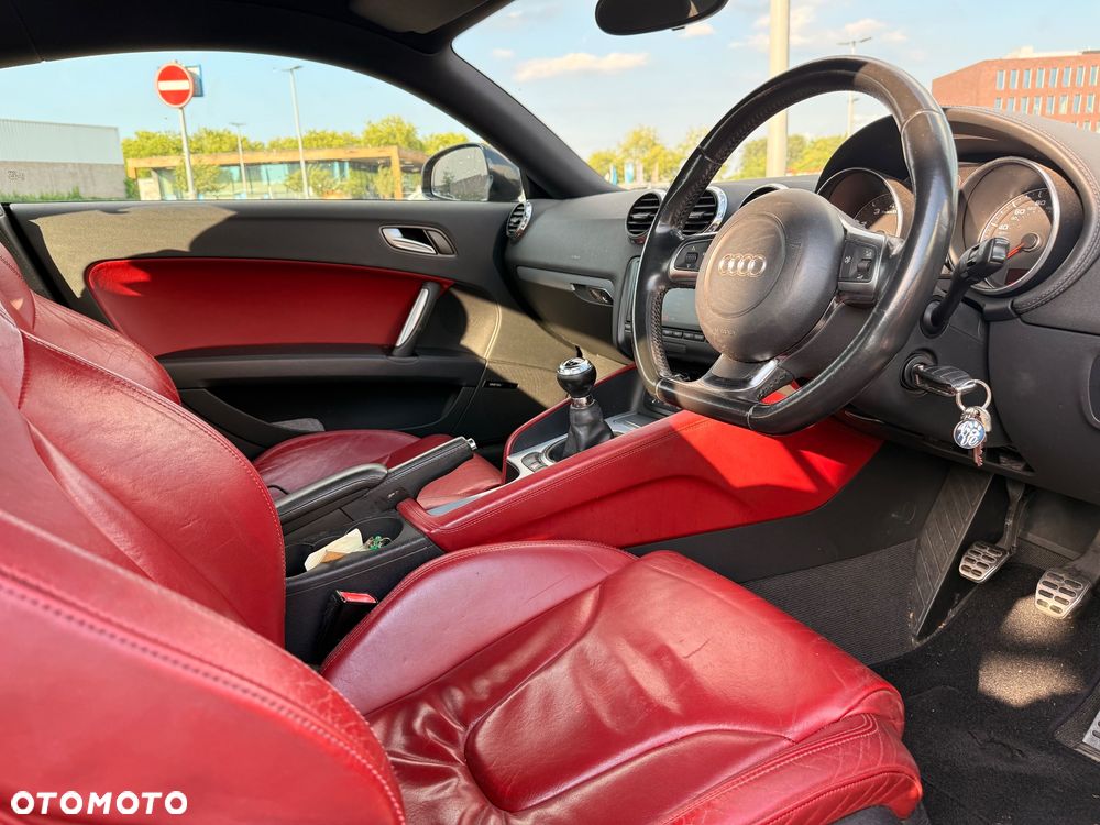 Audi TT Coupé - 8