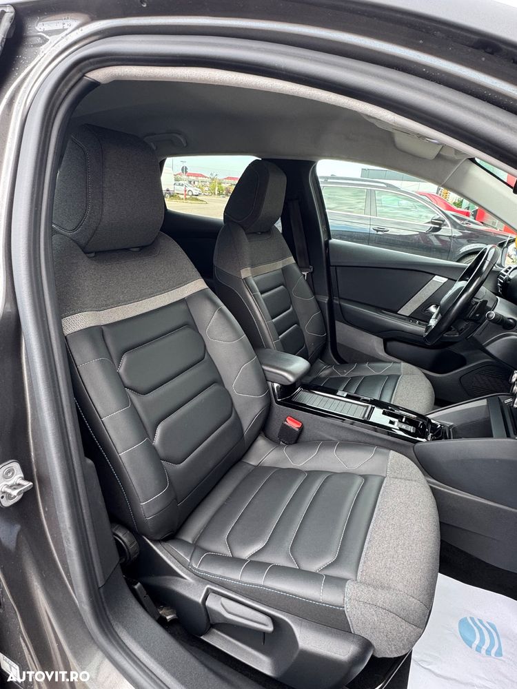 Citroën C4 1.2 PureTech S&S EAT8 Shine - 19