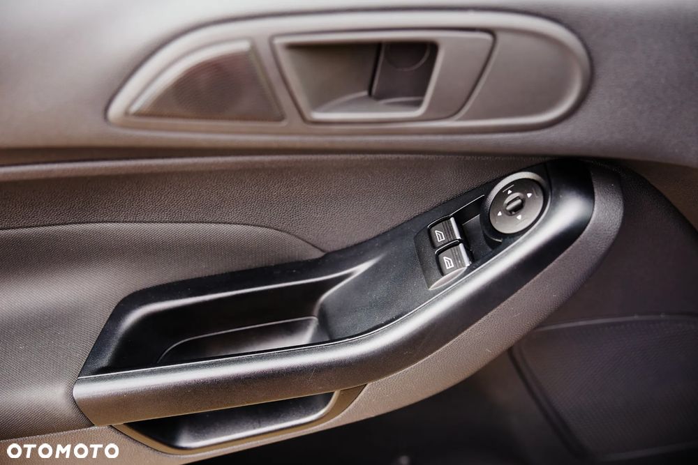 Ford Fiesta 1.25 Ambiente - 20