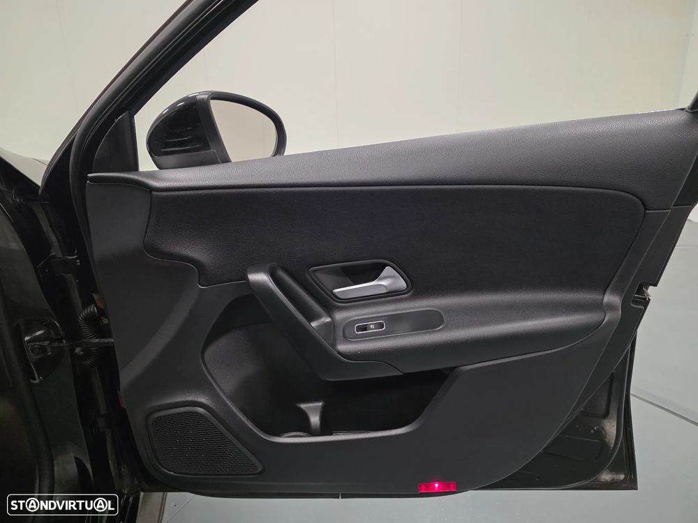 Mercedes-Benz A 250 e Style Plus - 35
