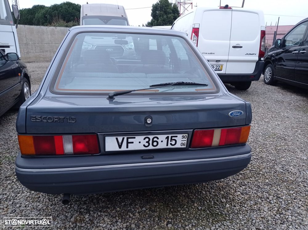 Ford Escort 1.3 CLX Temptation - 10