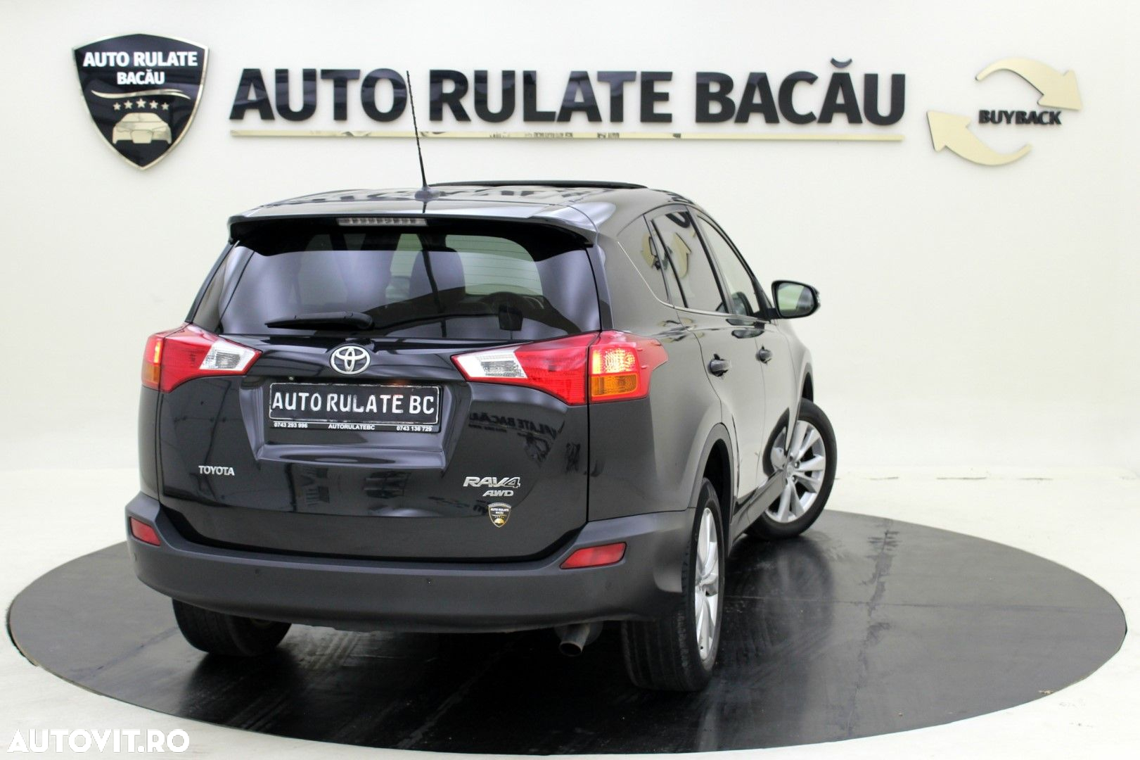 Toyota RAV4 - 6
