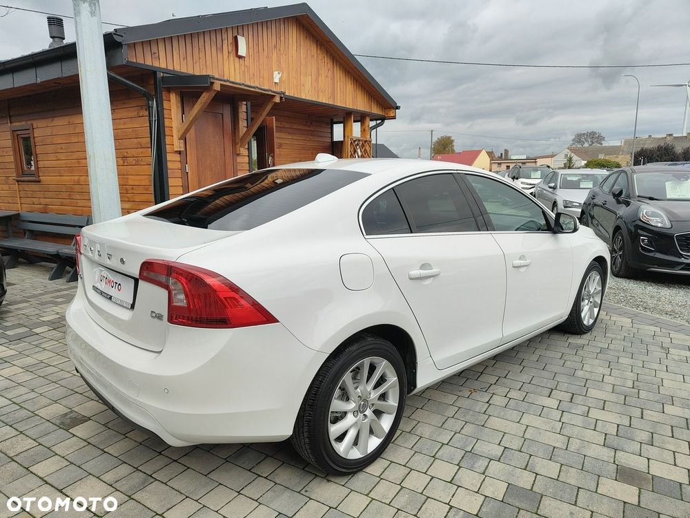 Volvo S60 - 4