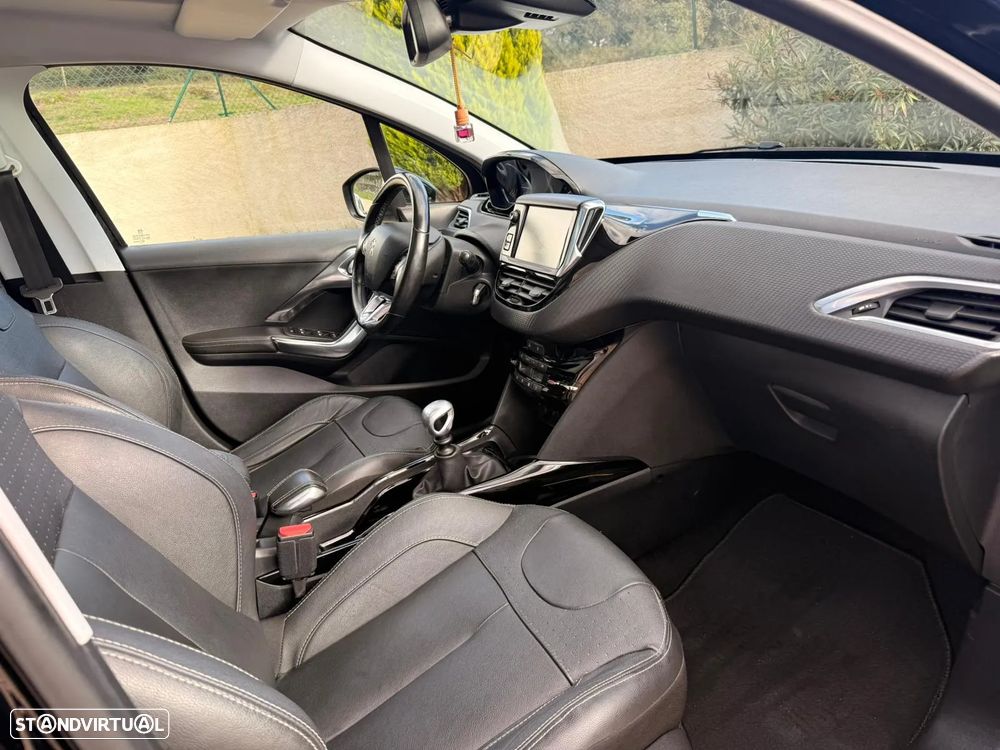 Peugeot 2008 1.2 PureTech GT Line - 7