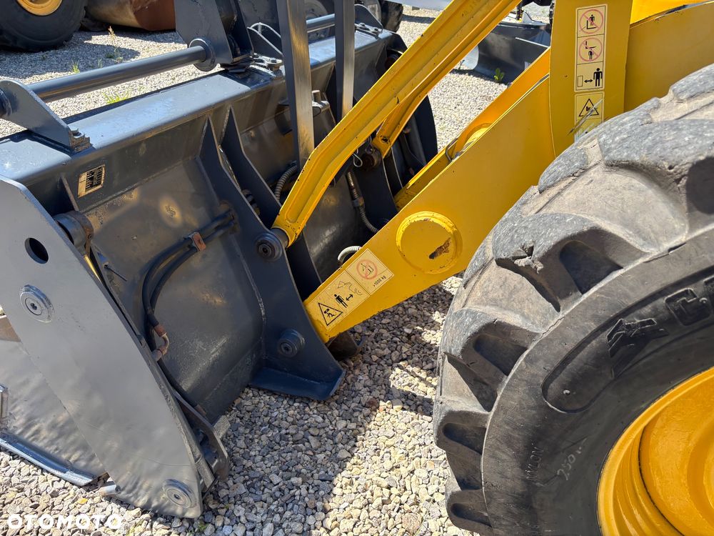 Komatsu WB93S-5EO 2016r 4x4x4 koparko ładowarka duże koła - 7