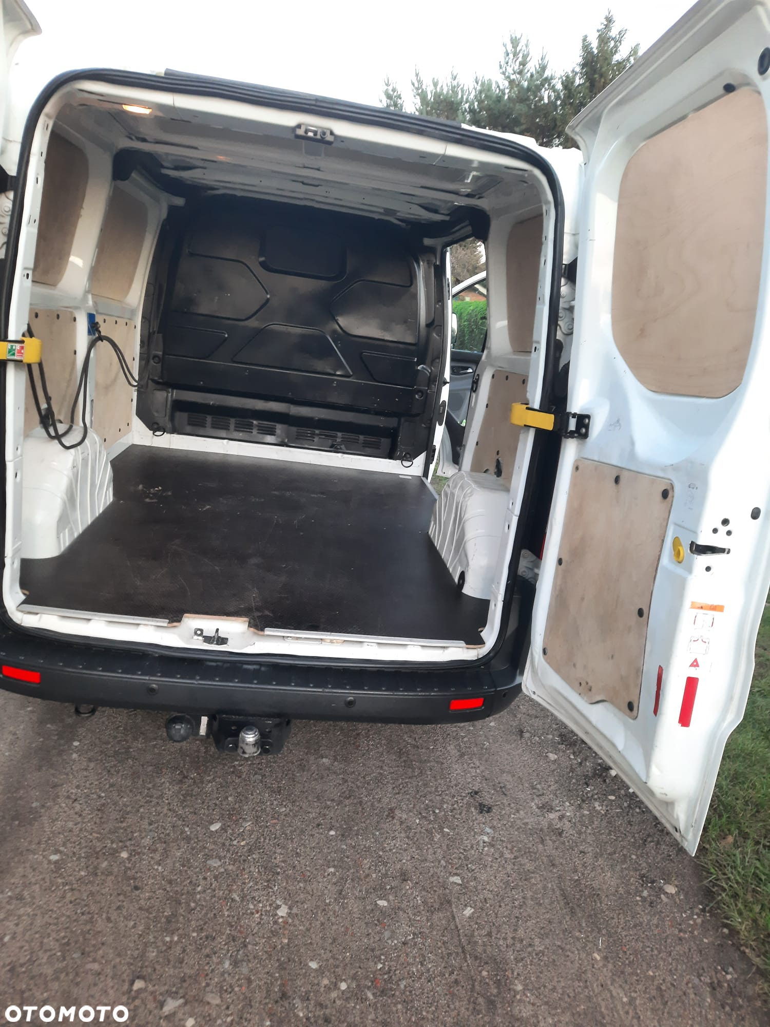Ford Transit Custom L1H1 - 11