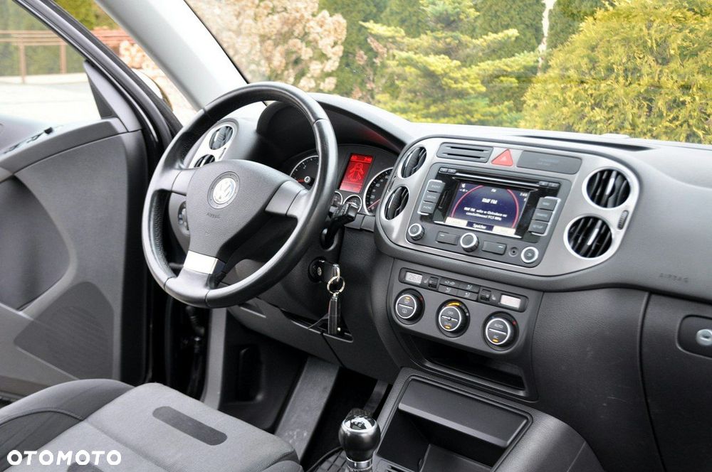 Volkswagen Tiguan - 25