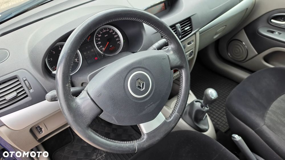 Renault Thalia 1.2 16V All Inclusive - 18