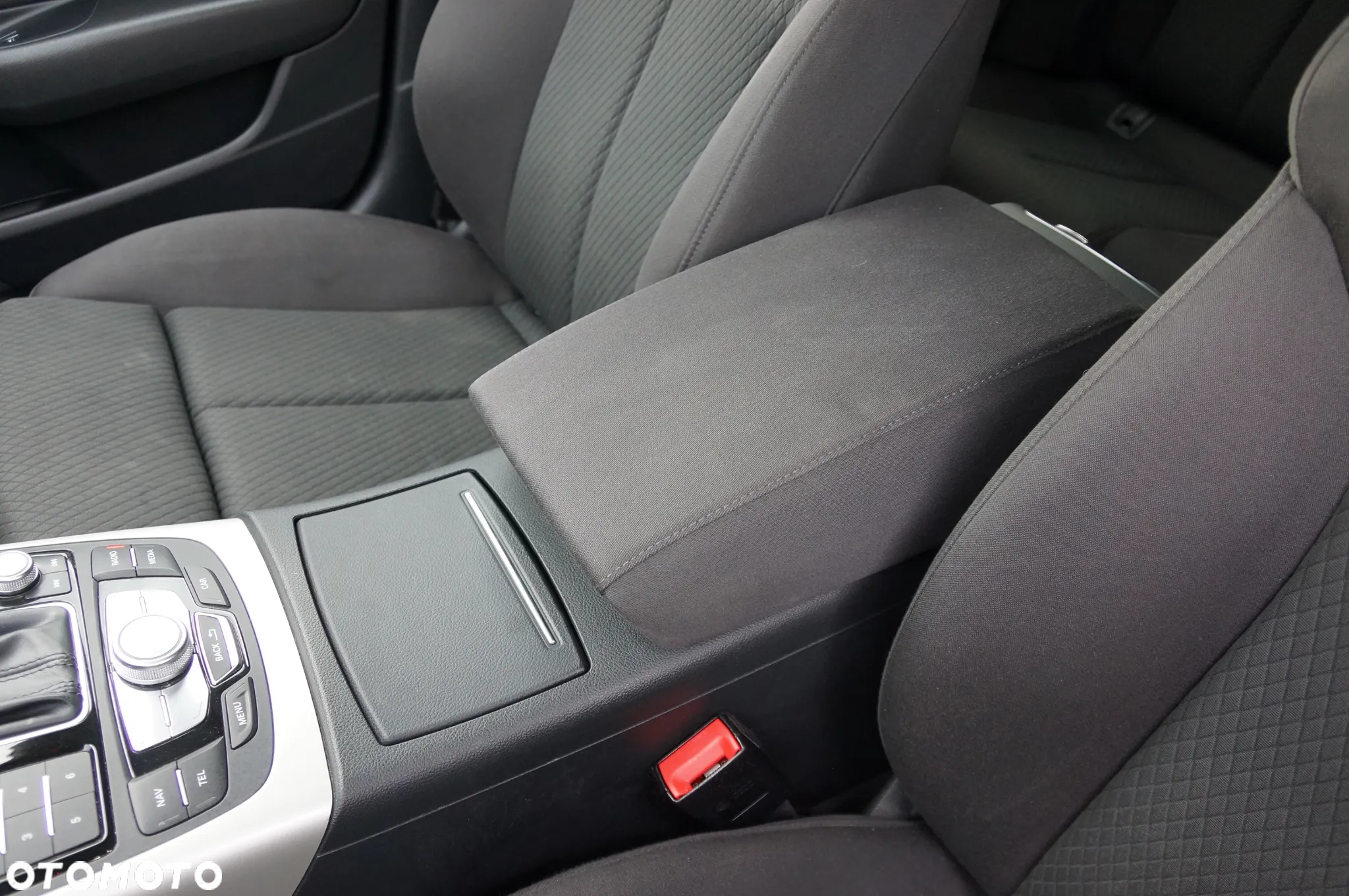 Audi A6 Avant 2.0 TDI quattro S tronic - 23