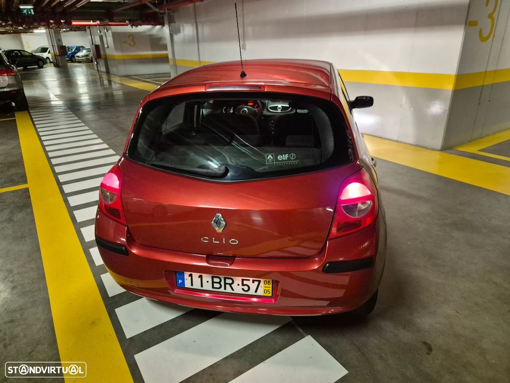 Renault Clio 1.2 16V Dynamique - 15