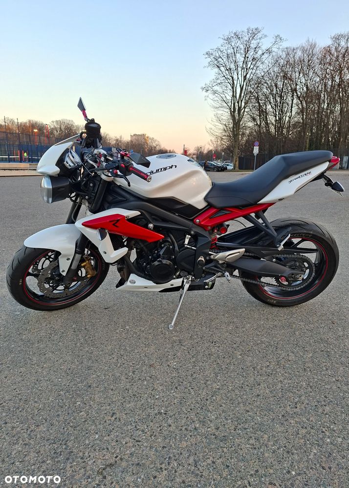 Triumph Street Triple - 3