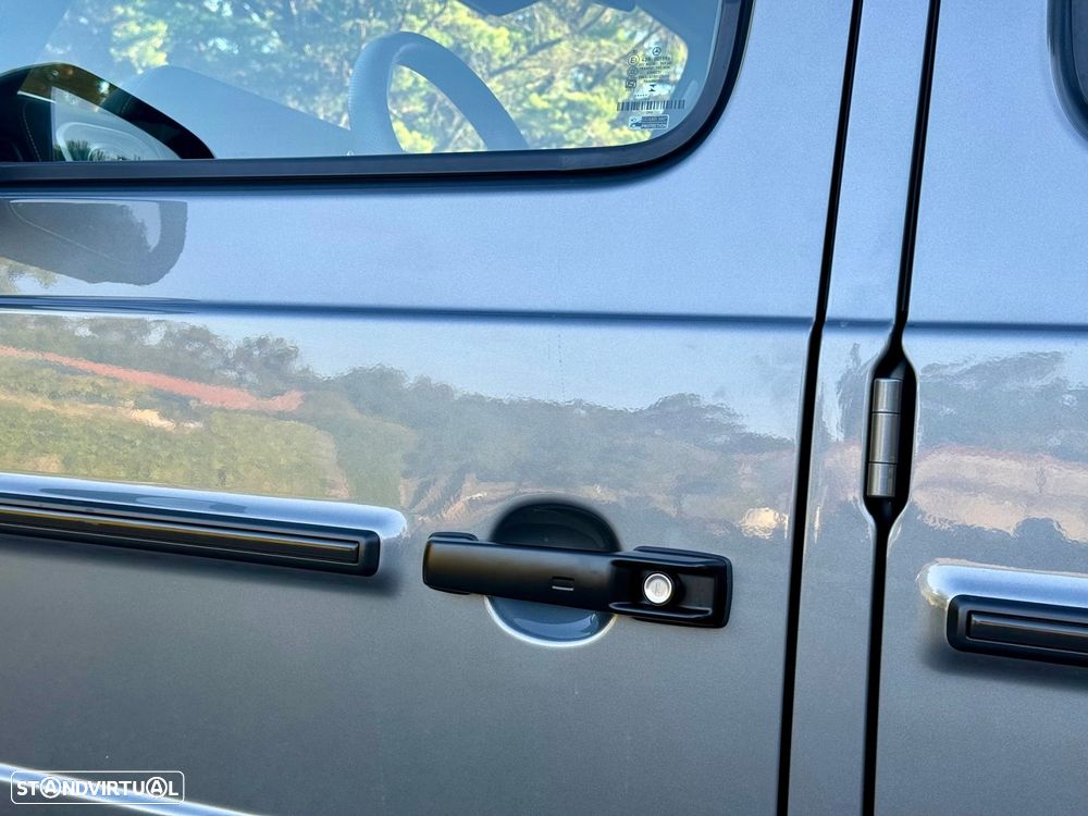 Mercedes-Benz G 63 AMG Standard - 23