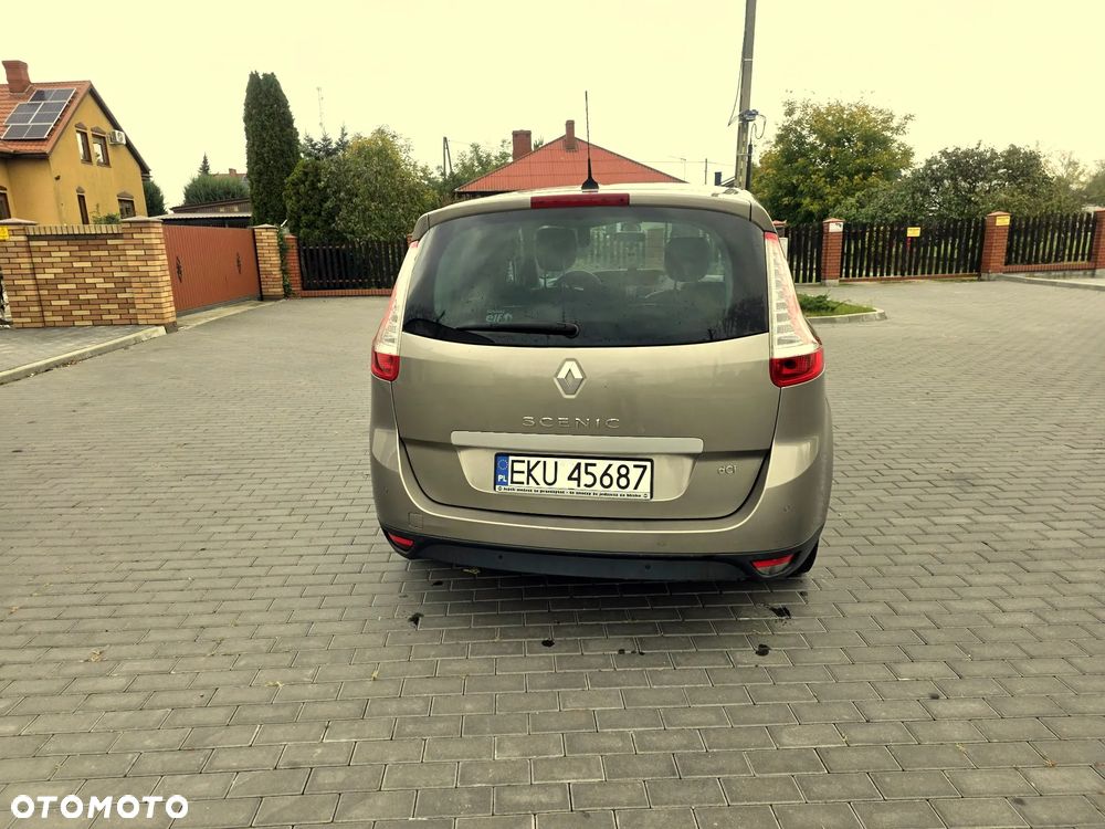 Renault Scenic - 21