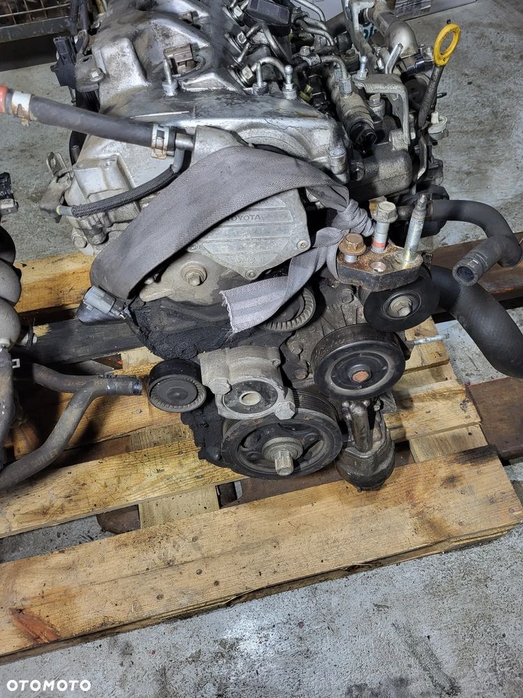 Toyota Rav4 III 2.2 D4D Silnik Komplety - 5