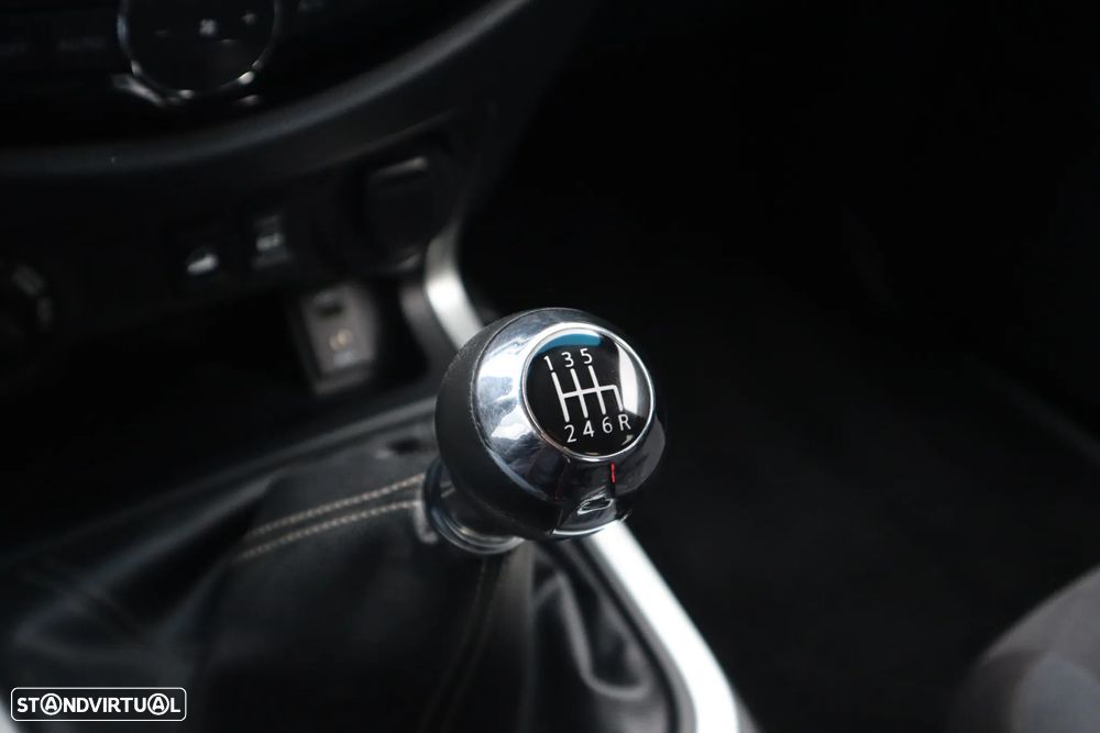 Nissan Navara 2.3 dCi CD 4WD Tekna - 14