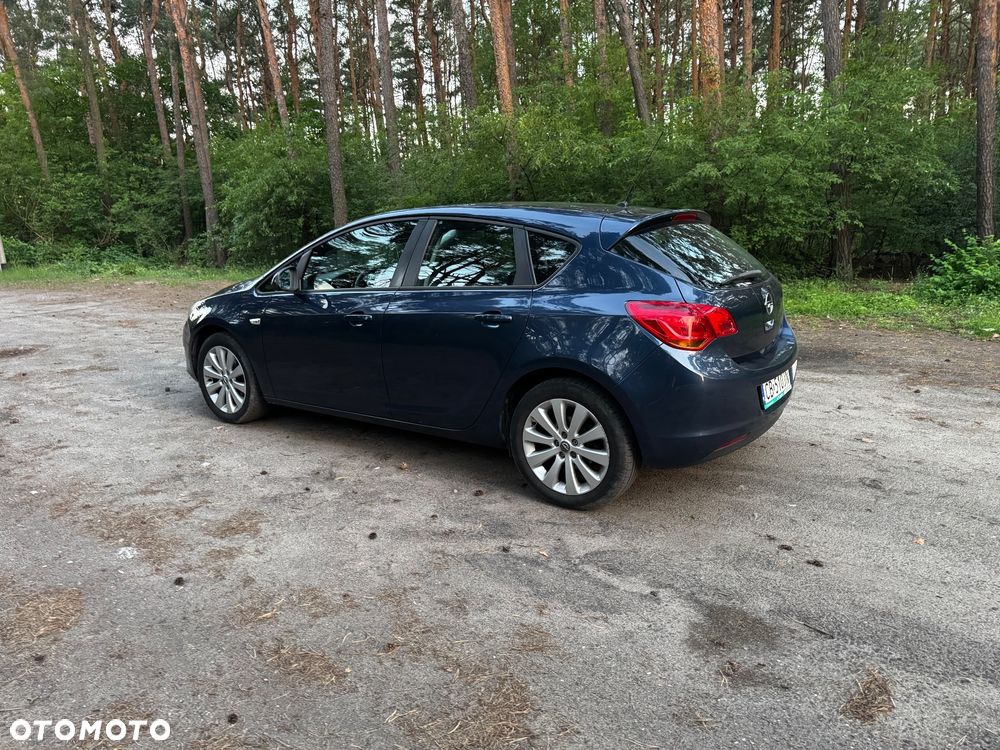 Opel Astra 1.6 - 13