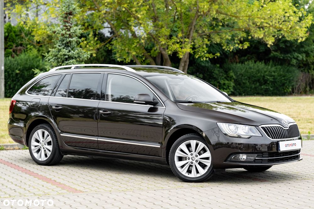 Skoda Superb 2.0 TDI Green tec 4x4 DSG Elegance - 11