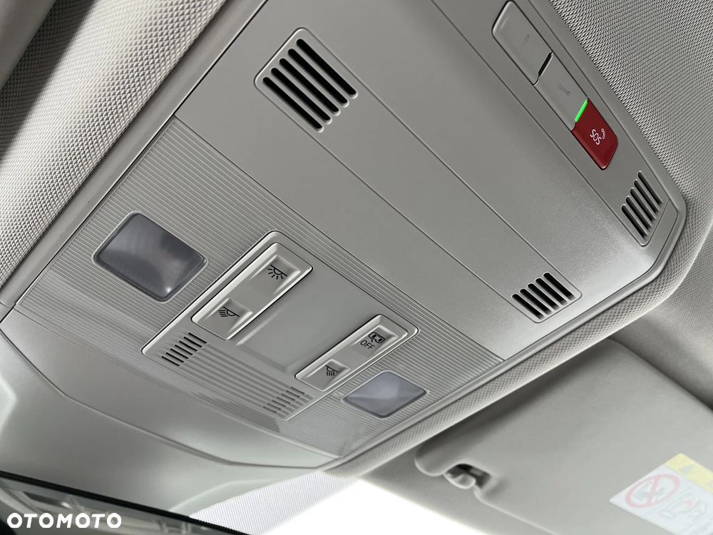 Volkswagen T-Cross 1.0 TSI Life DSG - 34