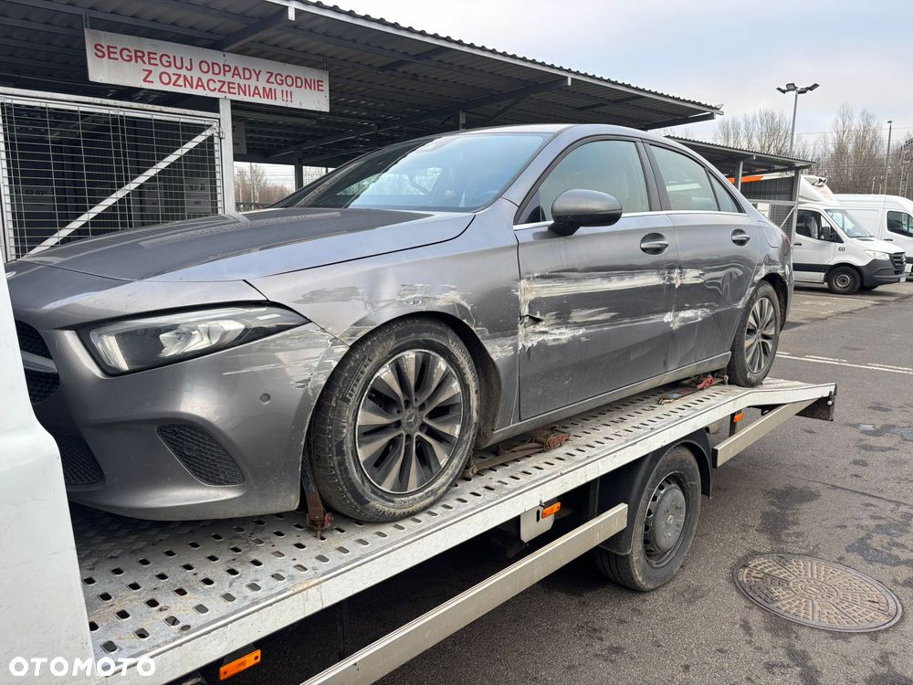 Mercedes-Benz Klasa A 180 Progressive 7G-DCT - 10