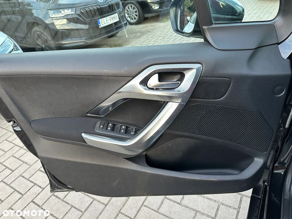 Peugeot 2008 - 19