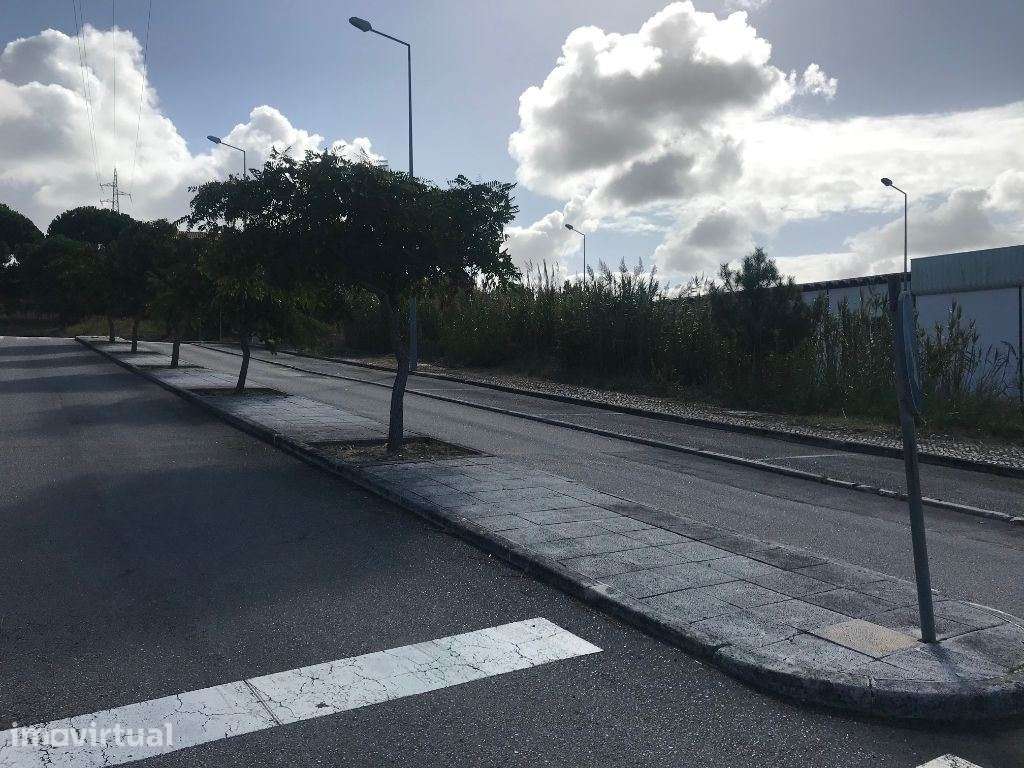 Terreno p/ Construção em Altura em Loteamento c/ Infraestrutura/Qui... - Grande imagem: 2/9