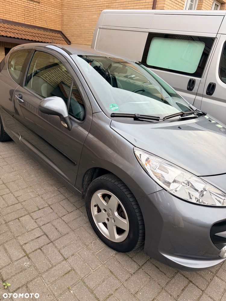 Peugeot 207 1.4 16V Trendy - 10