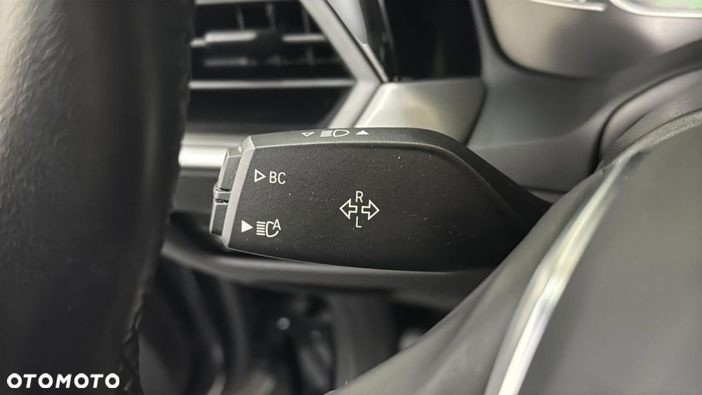 BMW Seria 3 318d MHEV - 27