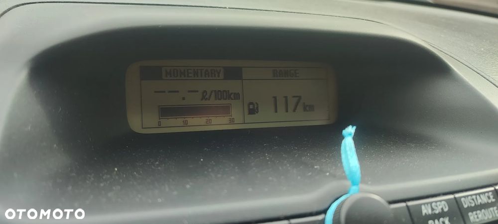 Toyota Avensis - 15