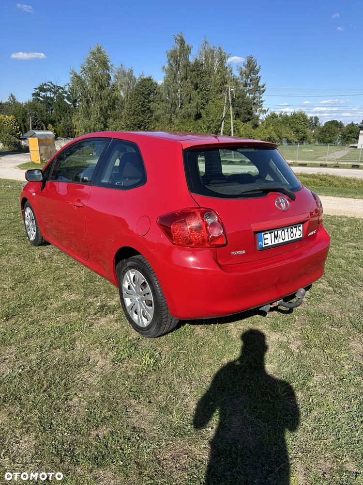 Toyota Auris 1.4 VVT-i Terra - 4
