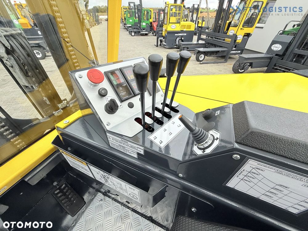 Combilift WÓZEK CZTEROKIERUNKOWY - WIELOKIERUNKOWY / CB4000 / GAS / TRIPLEX 5200MM / WOLNY SKOK / POZYCJONER WIDEŁ / PRZESUW WIDEŁ / STAN IDEALNY / Szeroka oferta wózków czterokierunkowych i bocznych, dopasowanych do różnorodnych potrzeb i zastosowań - 15