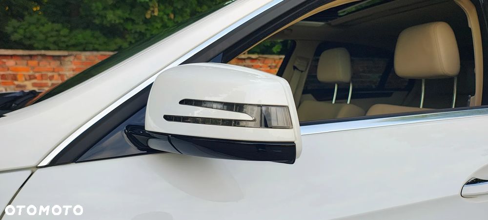 Mercedes-Benz Klasa E 350 4Matic BlueEFFICIENCY 7G-TRONIC Avantgarde - 33