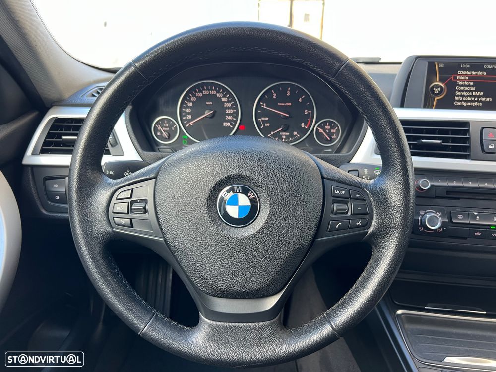 BMW 318 d Line Modern - 24