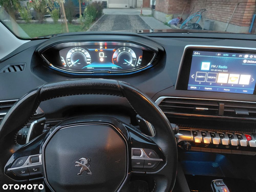 Peugeot 3008 1.2 PureTech GPF Active S&S EAT8 - 14