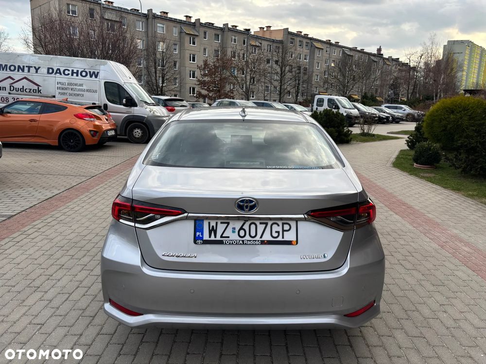 Toyota Corolla 1.8 Hybrid Executive - 11