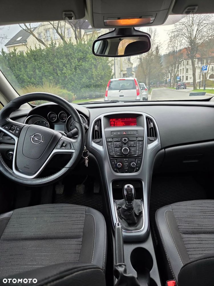 Opel Astra 1.6 Cosmo - 8