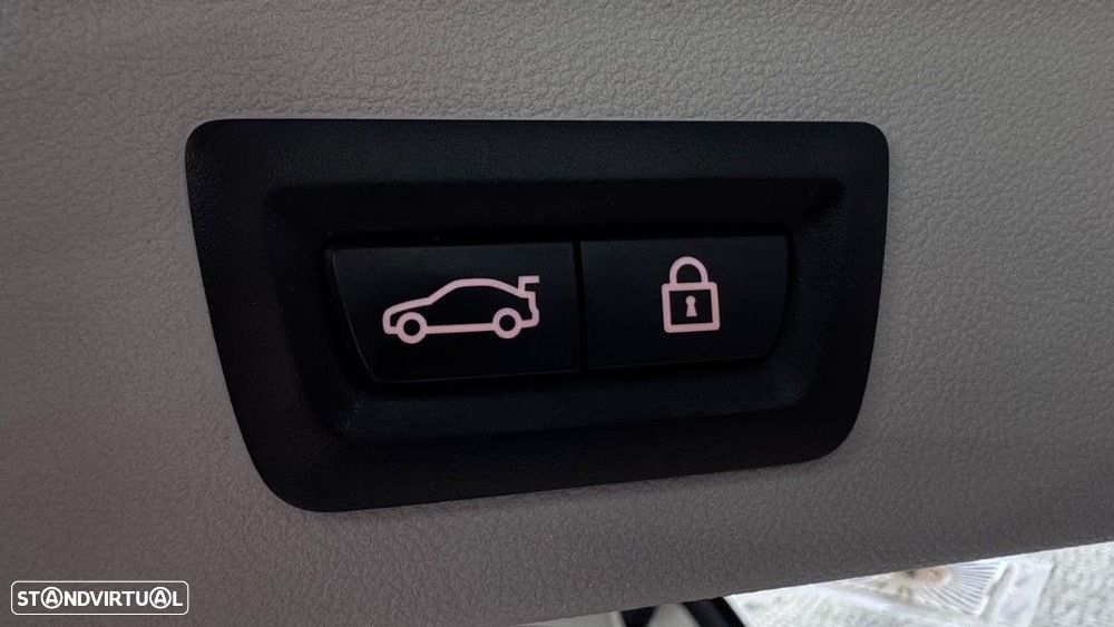 BMW iX3 Impressive - 9