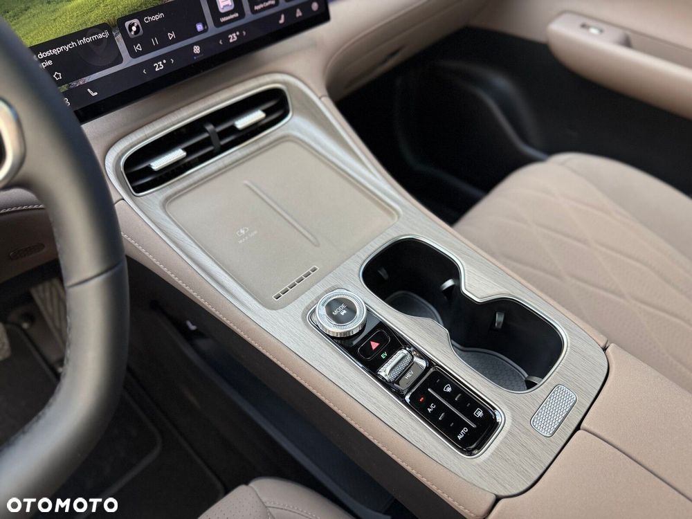 Chery Tiggo 8 - 10