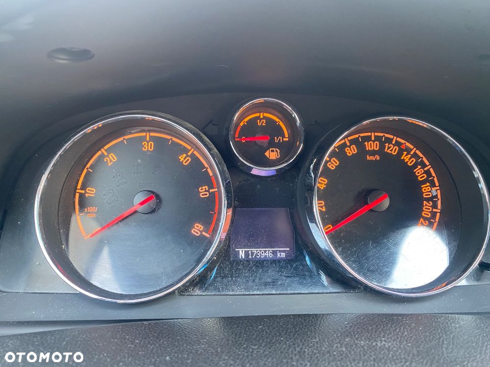 Opel Antara ver-2-0-tdi-s-s-dsg-style - 10