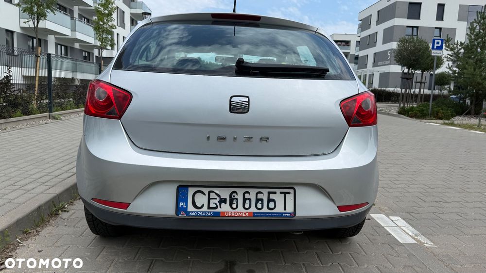 Seat Ibiza 1.4 16V Reference - 8