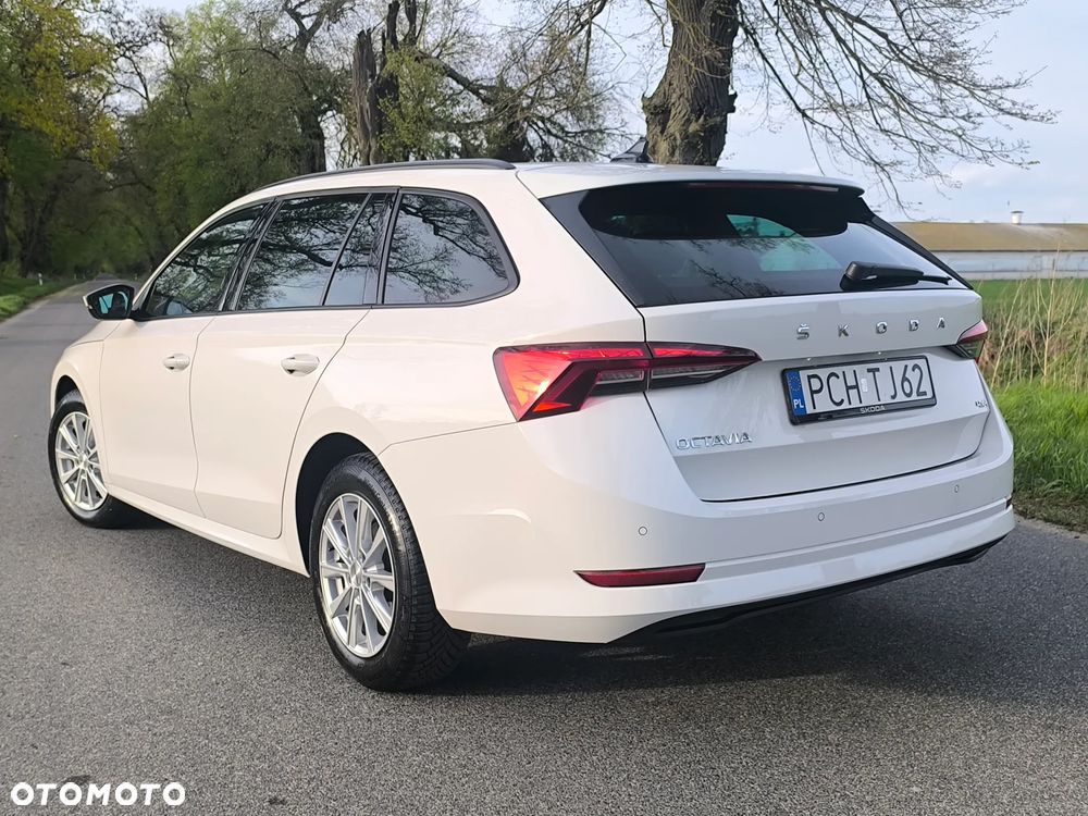 Skoda Octavia 2.0 TDI 4x4 Style DSG - 8