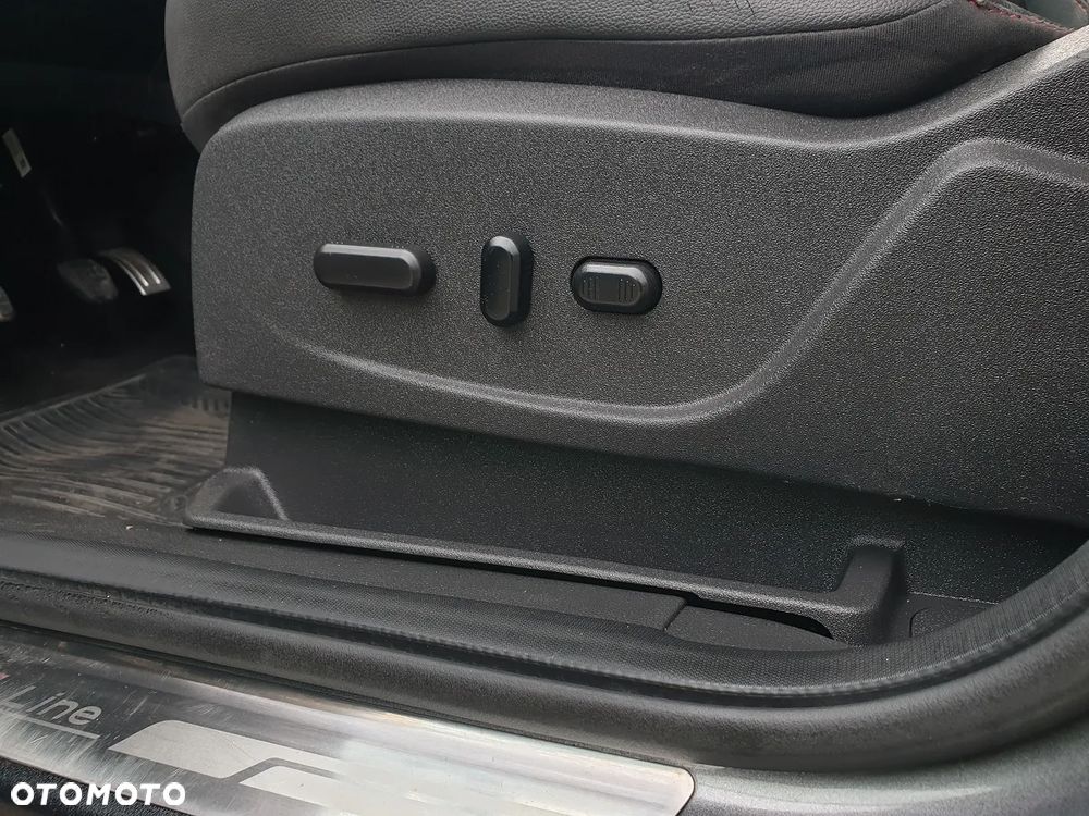 Ford Kuga 2.0 TDCi 4x4 ST-Line - 15