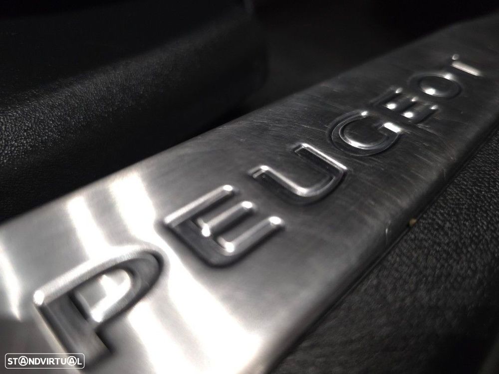 Peugeot 3008 BlueHDi 130 Stop & Start EAT8 Active Pack - 24