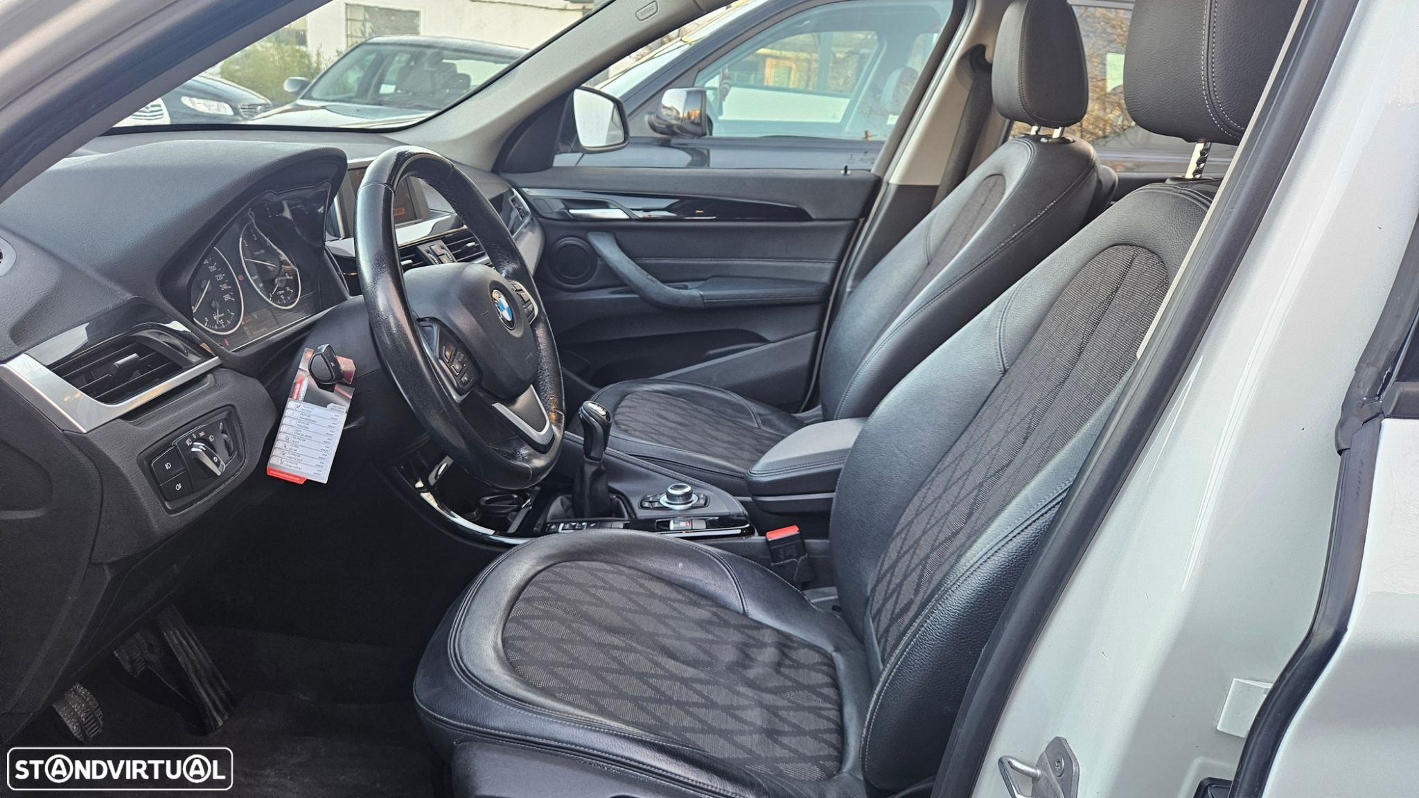 BMW X1 18 d sDrive Pack M - 9