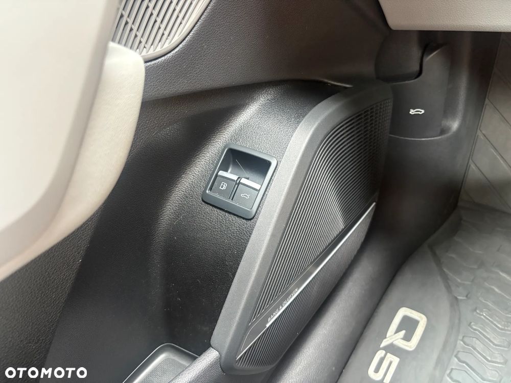 Audi Q5 55 TFSIe quattro S tronic S line business - 26