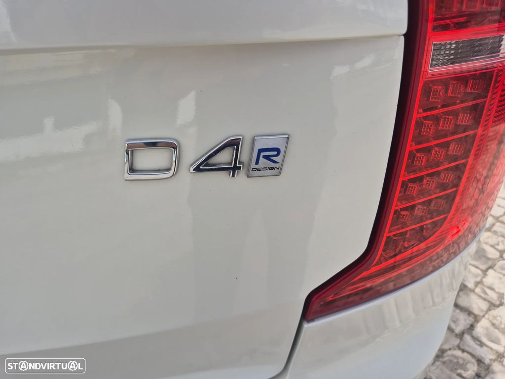 Volvo XC 90 2.0 D4 R-Design - 30