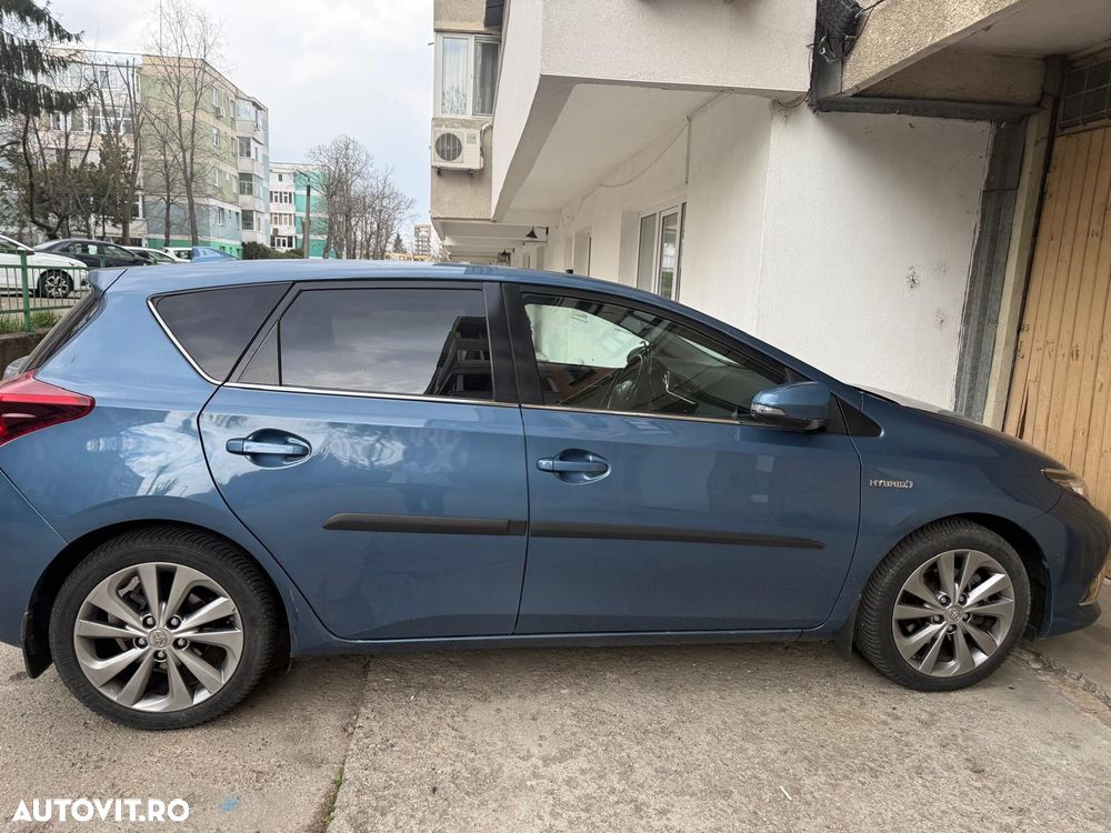 Toyota Auris - 5