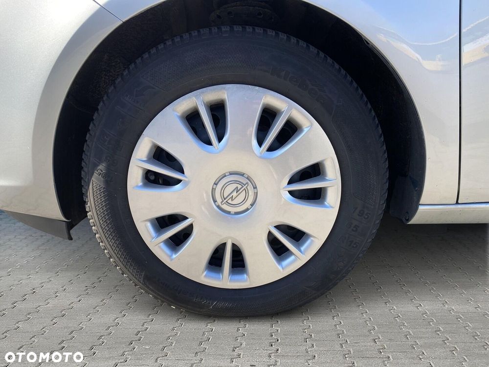 Opel Meriva 1.4 T Essentia S&S - 22